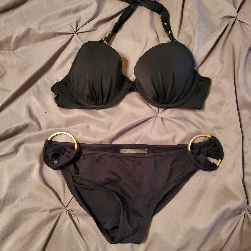 Black Bikini